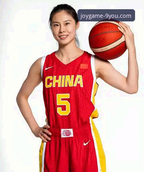 WCBA总决赛G1观赛指南：四川女篮大胜创纪录，九游游戏平台带你回顾精彩瞬间